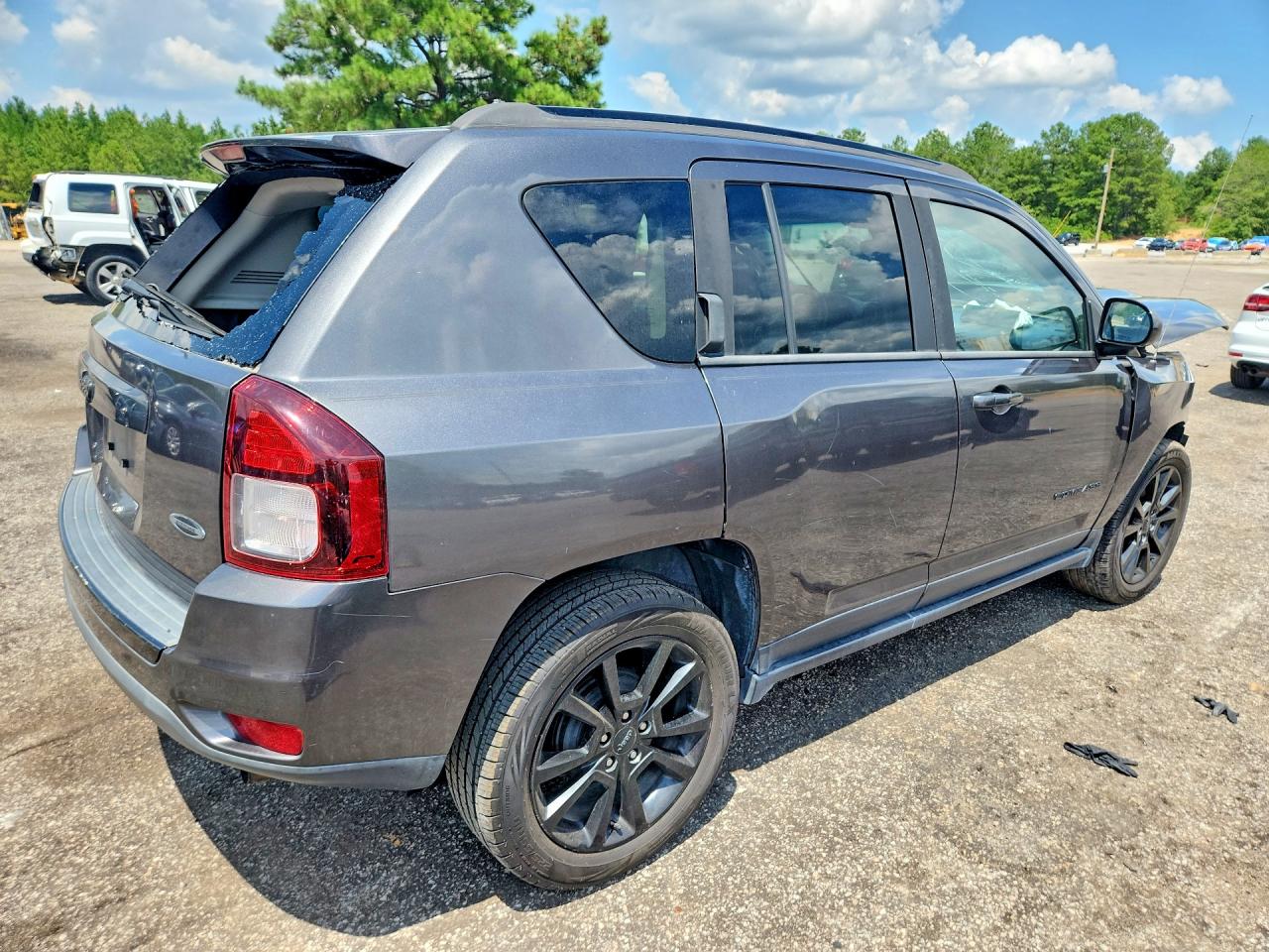 1C4NJCBA7FD250945 · 2015 JEEP COMPASS · 3/12