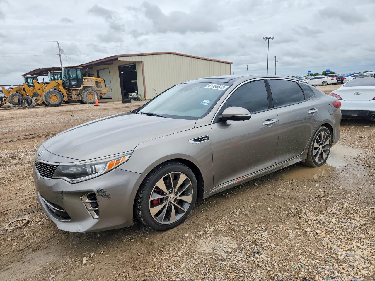 5XXGV4L23GG048671 · 2016 KIA OPTIMA