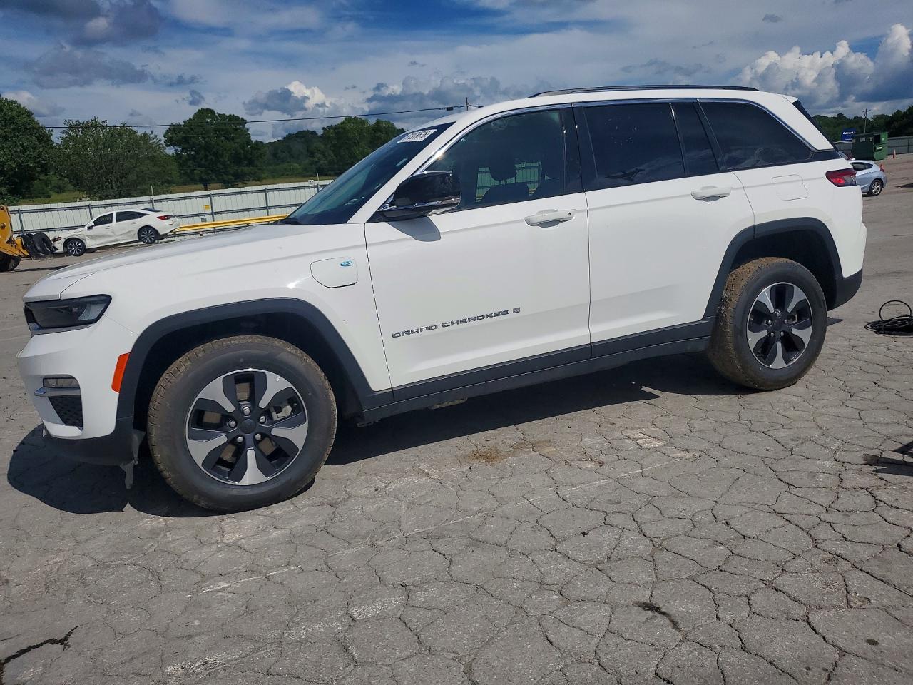 1C4RJYB63RC720358 · 2024 JEEP GRAND CHEROKEE