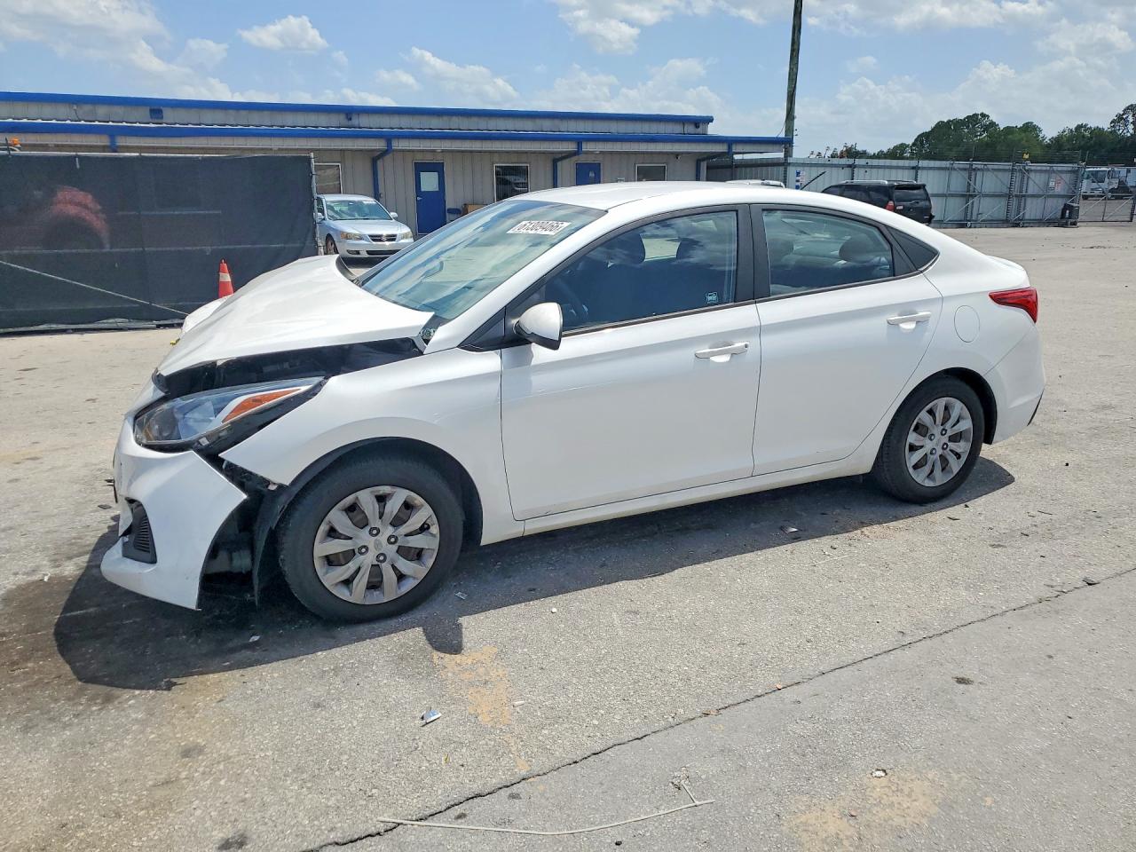 3KPC24A38KE061985 · 2019 HYUNDAI ACCENT