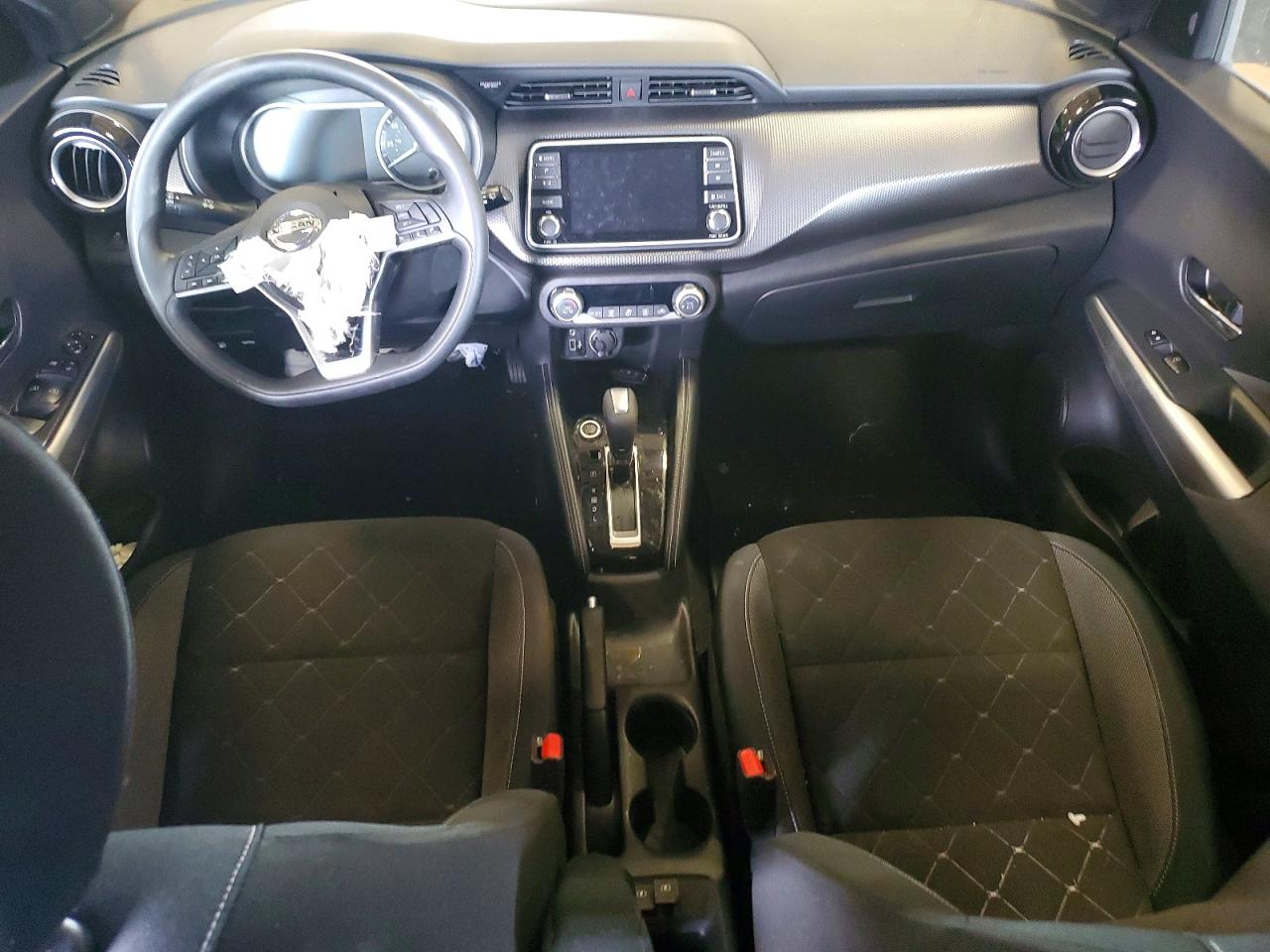 3N1CP5CU3KL498353 · 2019 NISSAN KICKS · 8/12