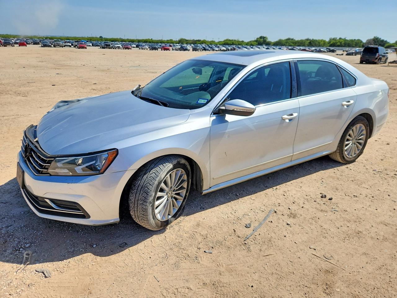 2017 VOLKSWAGEN PASSAT