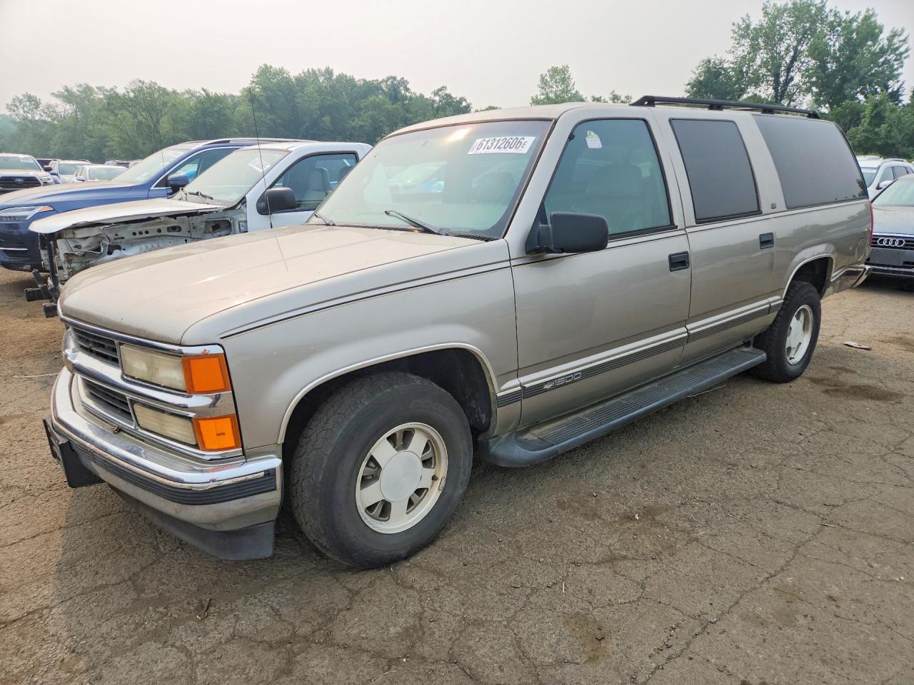 3GNEC16R3XG143255 · 1999 CHEVROLET SUBURBAN