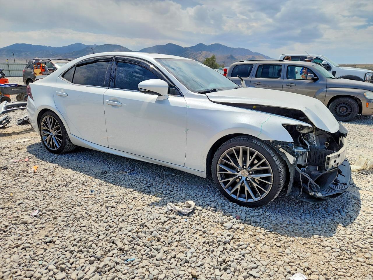 JTHCF1D26E5006018 · 2014 LEXUS IS · 4/13
