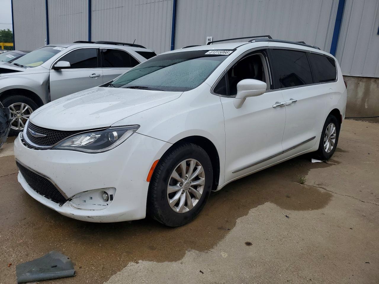 2019 CHRYSLER PACIFICA