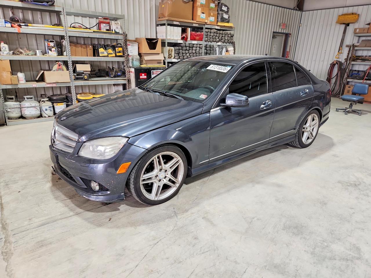 WDDGF8BB7AF401673 · 2010 MERCEDES-BENZ C