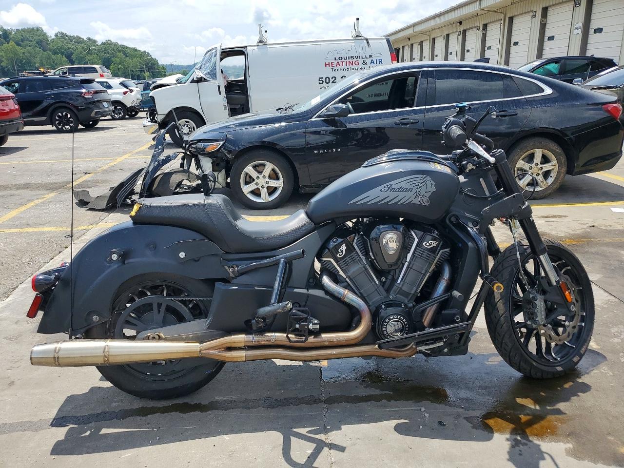56KLCKRR1R3424682 · 2024 INDIAN MOTORCYCLE CO. CHALLENGER