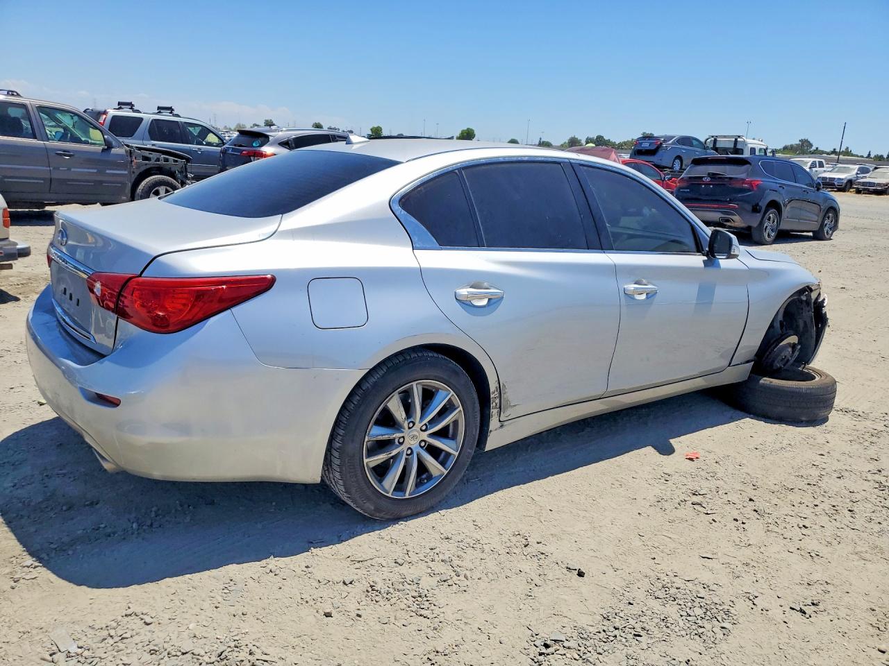JN1BV7AP4FM345860 · 2015 INFINITI Q50 · 3/12