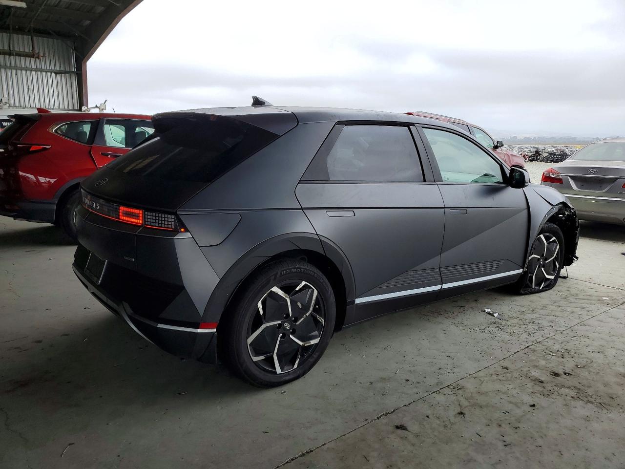 KM8KNDAF7NU096984 · 2022 HYUNDAI IONIQ 5 · 3/13