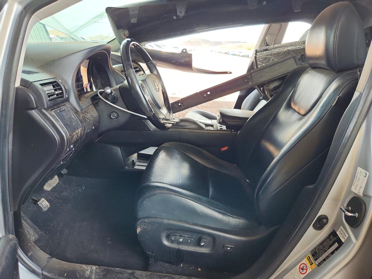 2T2ZK1BA6FC150279 · 2015 LEXUS RX · 7/13