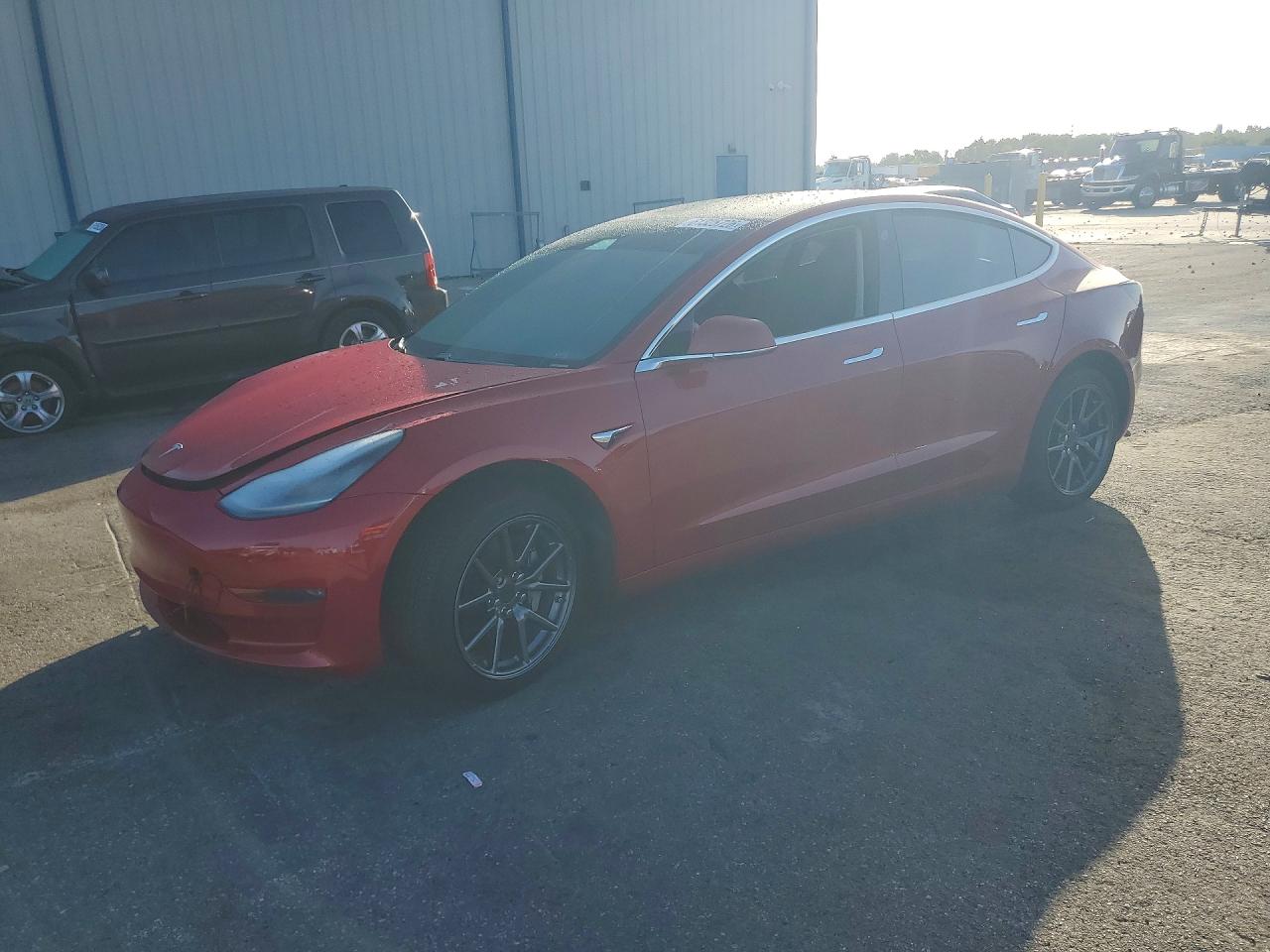5YJ3E1EC8LF601993 · 2020 TESLA MODEL 3