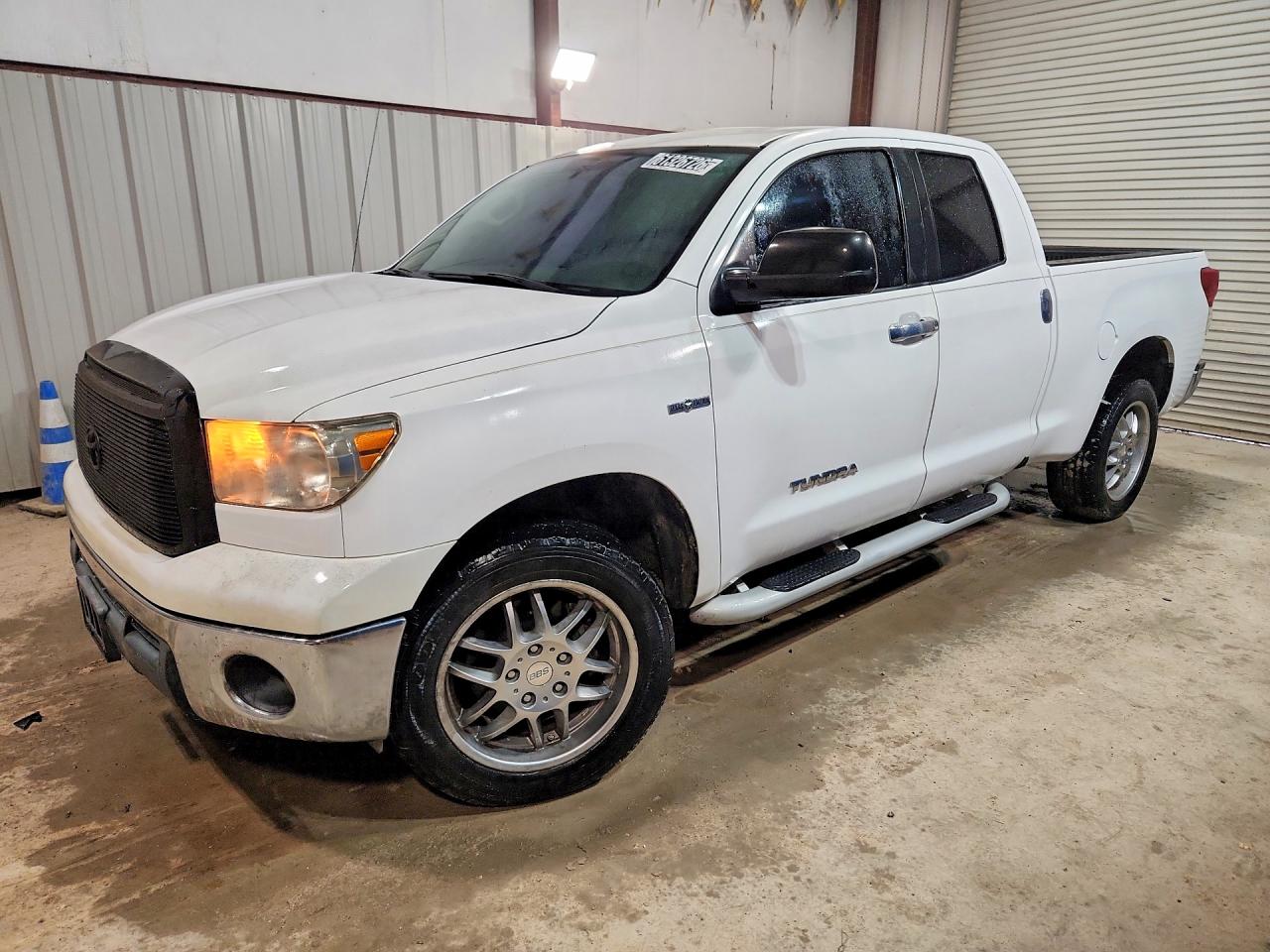 5TFRM5F14BX032209 · 2011 TOYOTA TUNDRA
