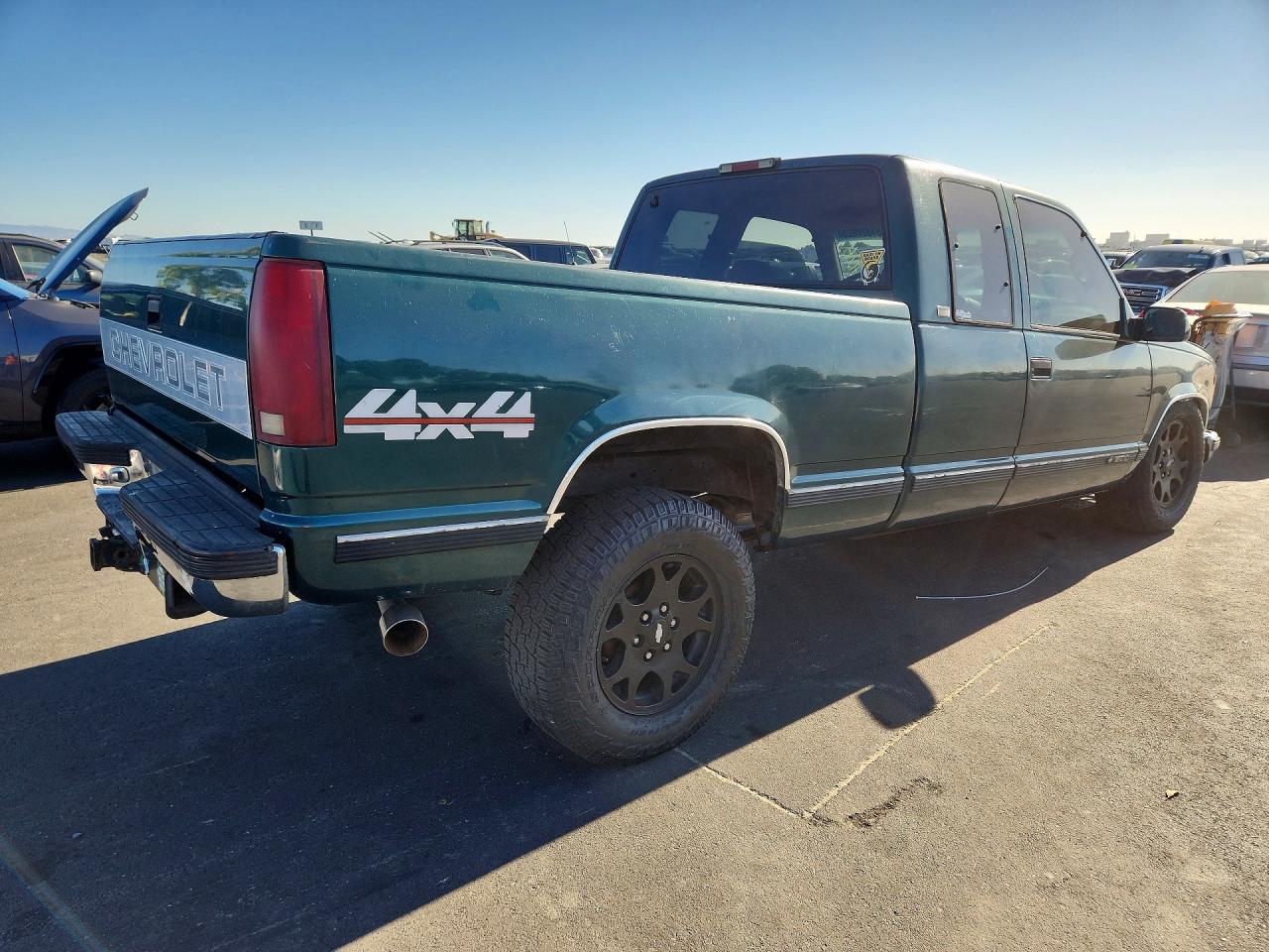 2GCEK19R0T1170309 · 1996 CHEVROLET GMT-400 · 3/12