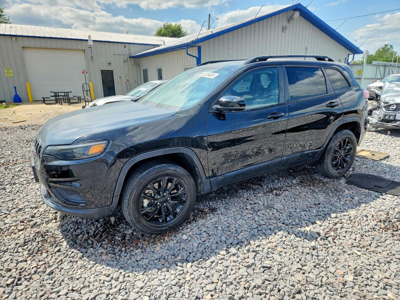 1C4PJMMB4PD106520 · 2023 JEEP CHEROKEE