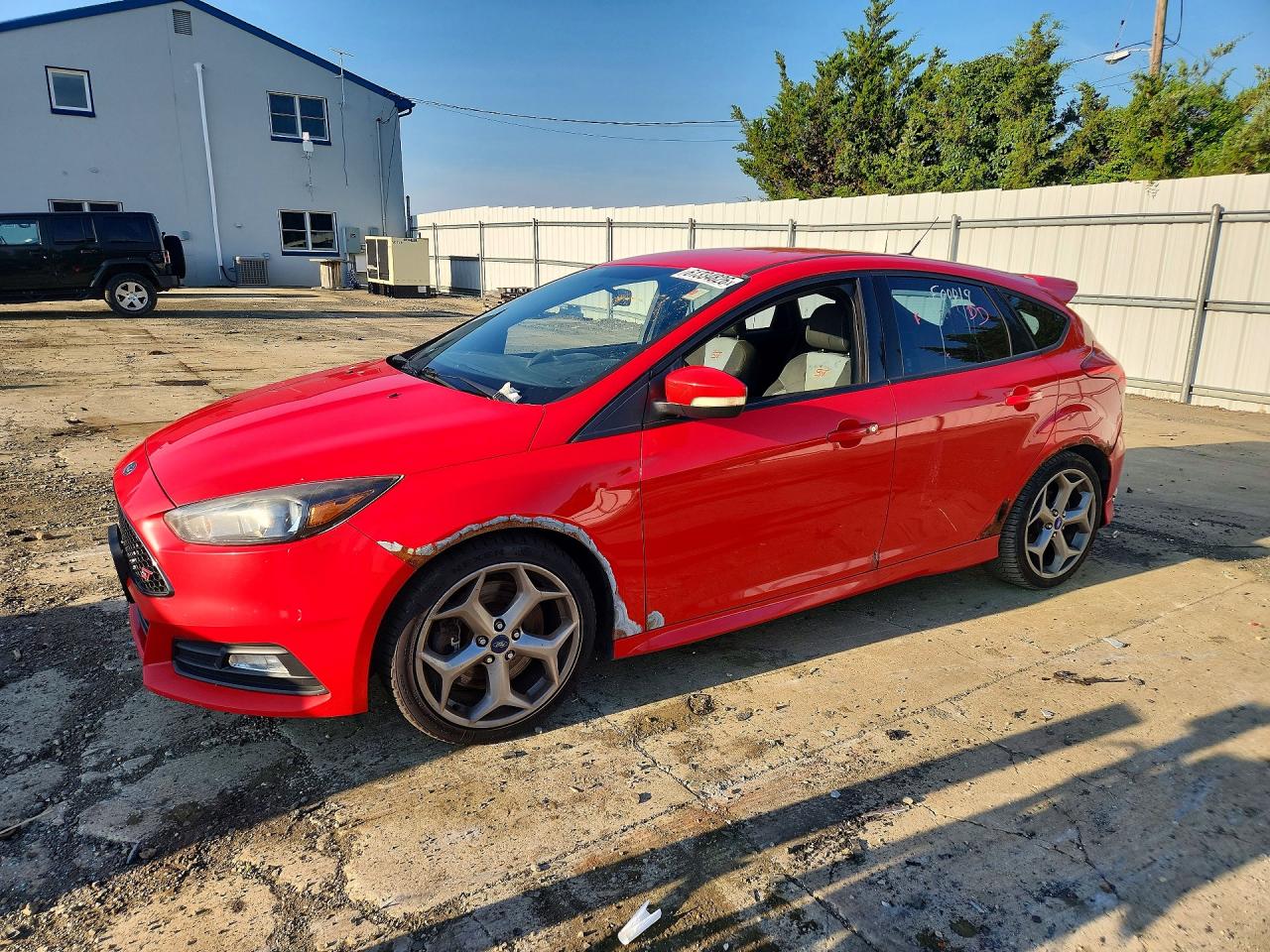 1FADP3L94HL310063 · 2017 FORD FOCUS