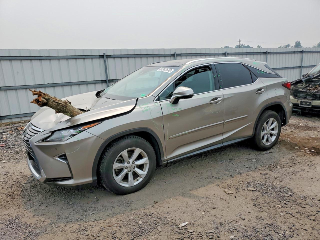 2T2BZMCA3KC209392 · 2019 LEXUS RX 350