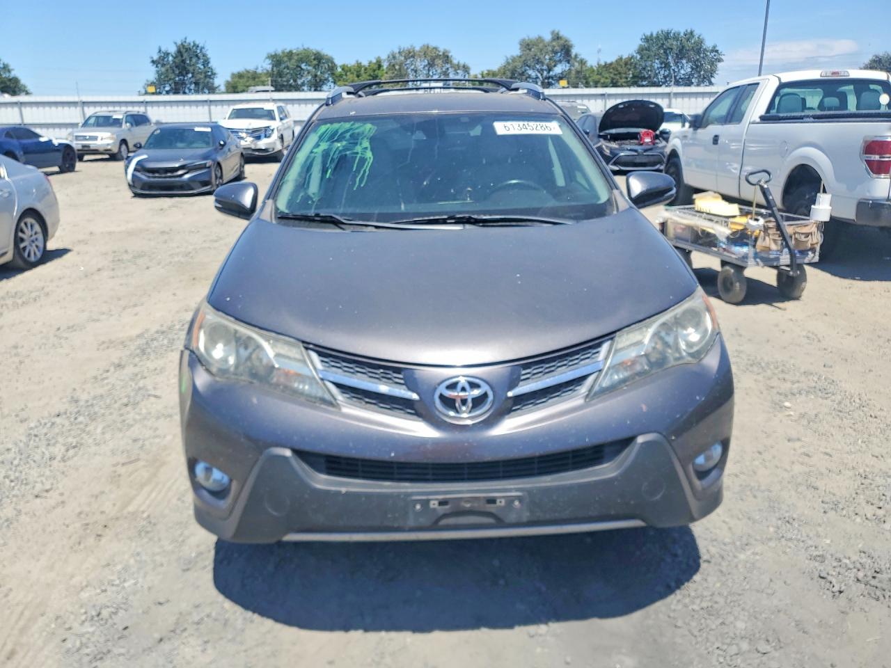 2T3YFREV3FW229884 · 2015 TOYOTA RAV4 · 5/14