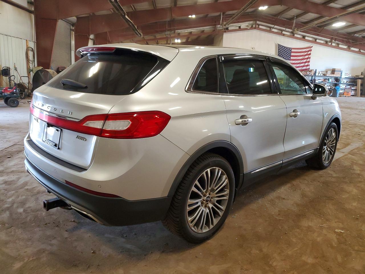 2LMTJ8LR5GBL32110 · 2016 LINCOLN MKX · 3/12