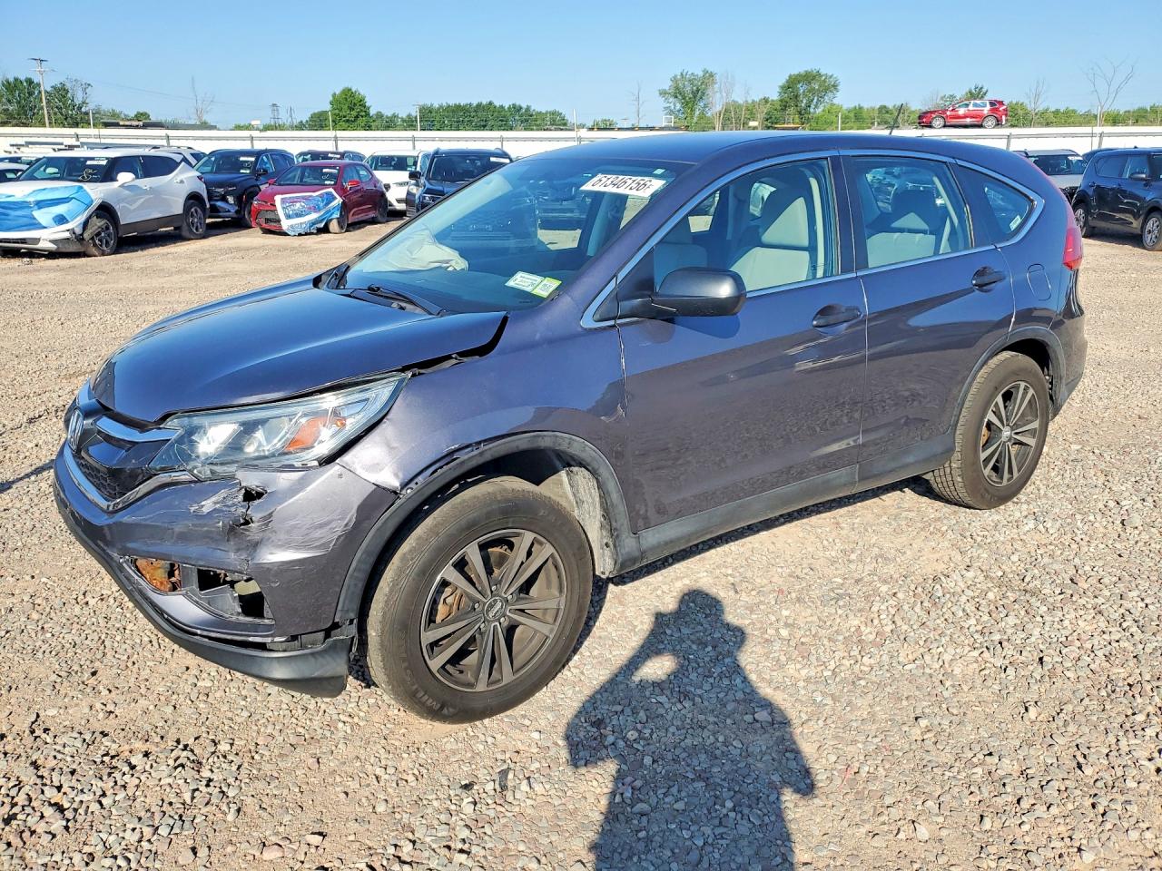 5J6RM4H37GL138025 · 2016 HONDA CR-V