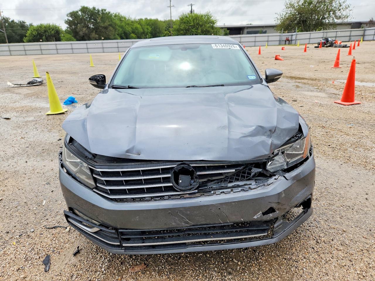1VWCT7A36GC046458 · 2016 VOLKSWAGEN PASSAT · 5/13