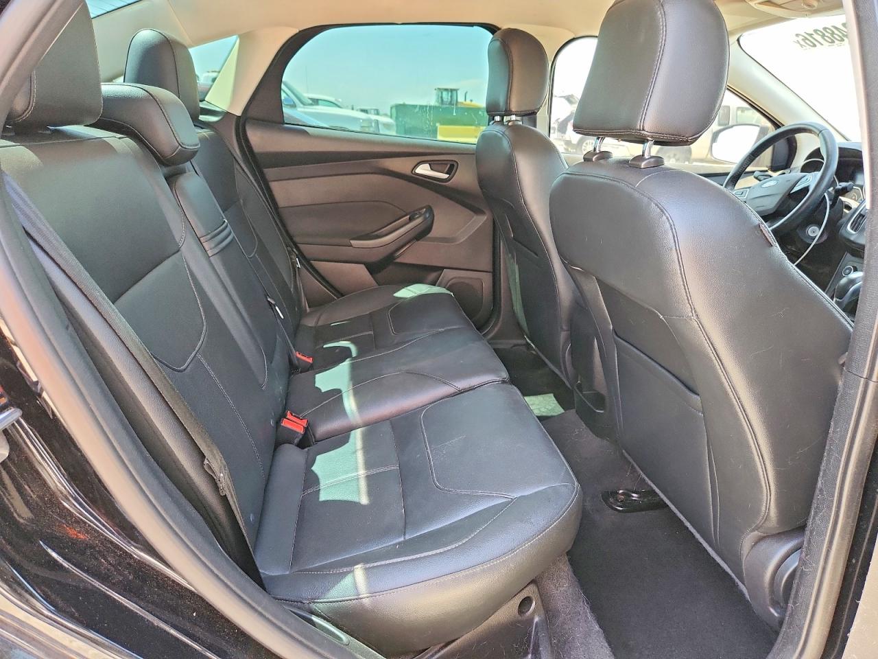 1FADP3F20GL395190 · 2016 FORD FOCUS · 10/13