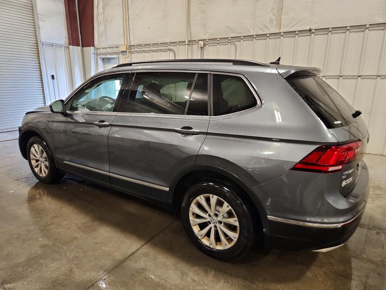 3VV2B7AX1JM105962 · 2018 VOLKSWAGEN TIGUAN · 2/14