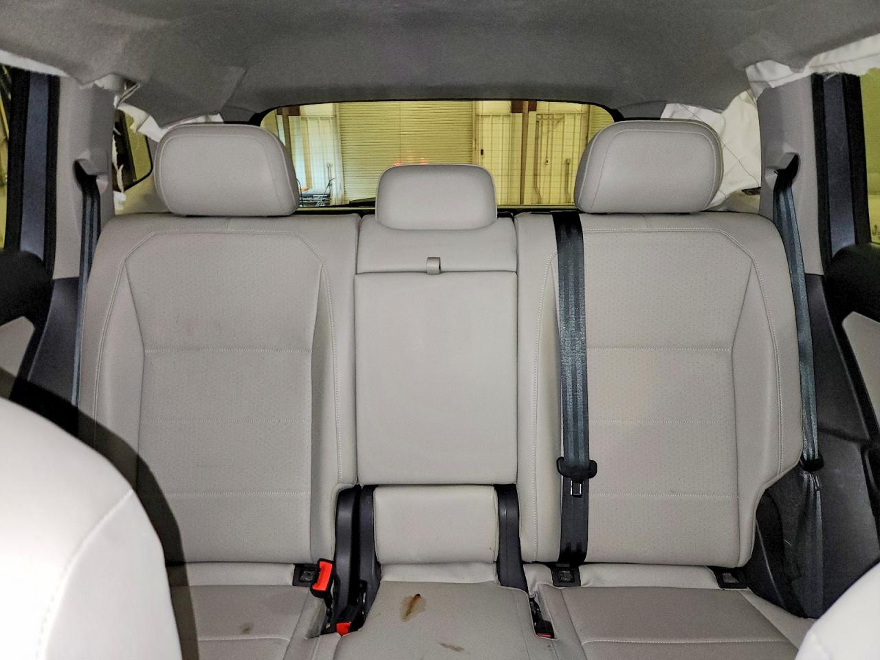 3VV2B7AX1JM105962 · 2018 VOLKSWAGEN TIGUAN · 10/14