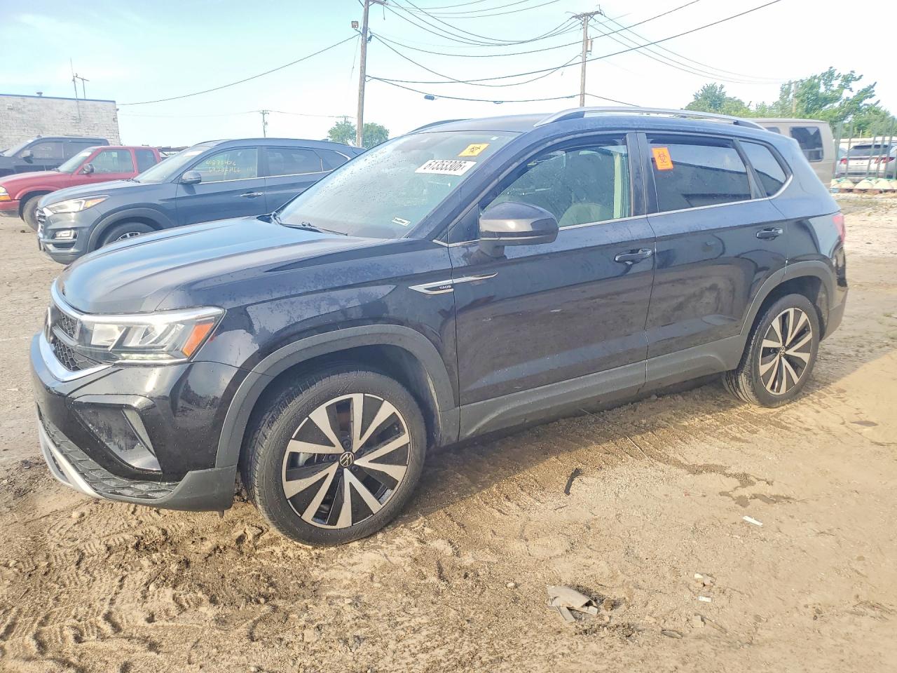 3VVSX7B2XNM010519 · 2022 VOLKSWAGEN TAOS