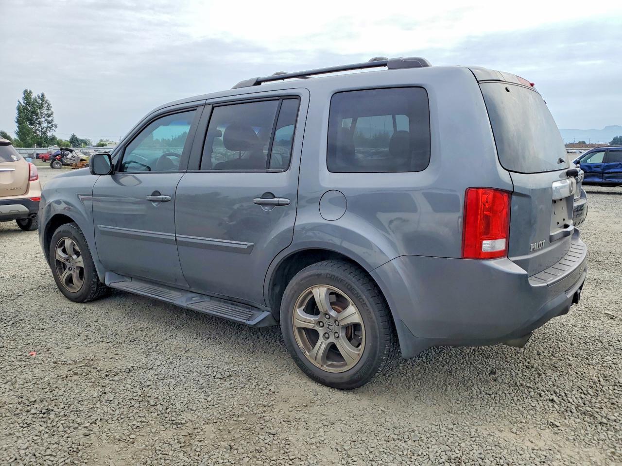 5FNYF4H77CB013019 · 2012 HONDA PILOT · 2/13