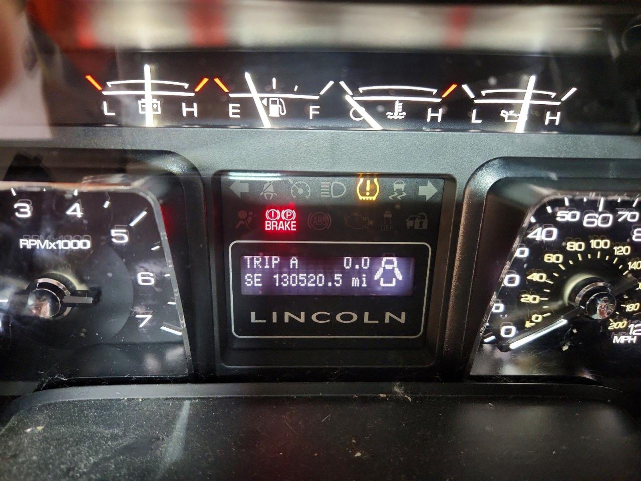 5LMJJ2J52CEL09170 · 2012 LINCOLN NAVIGATOR · 9/13