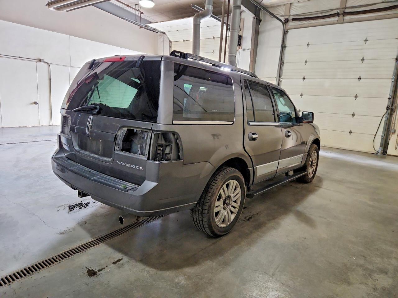 5LMJJ2J52CEL09170 · 2012 LINCOLN NAVIGATOR · 3/13