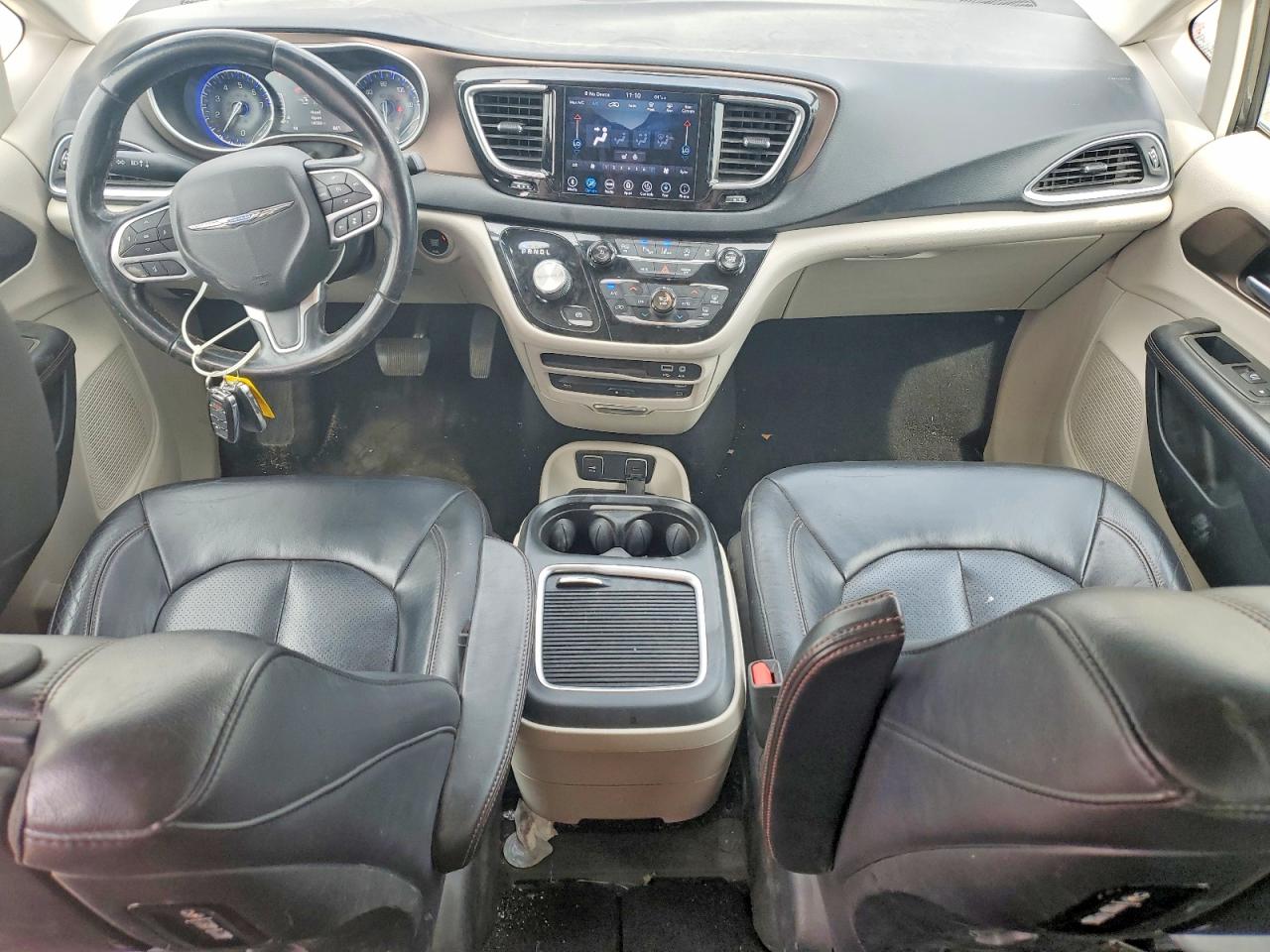2C4RC1EGXJR101046 · 2018 CHRYSLER PACIFICA · 8/13
