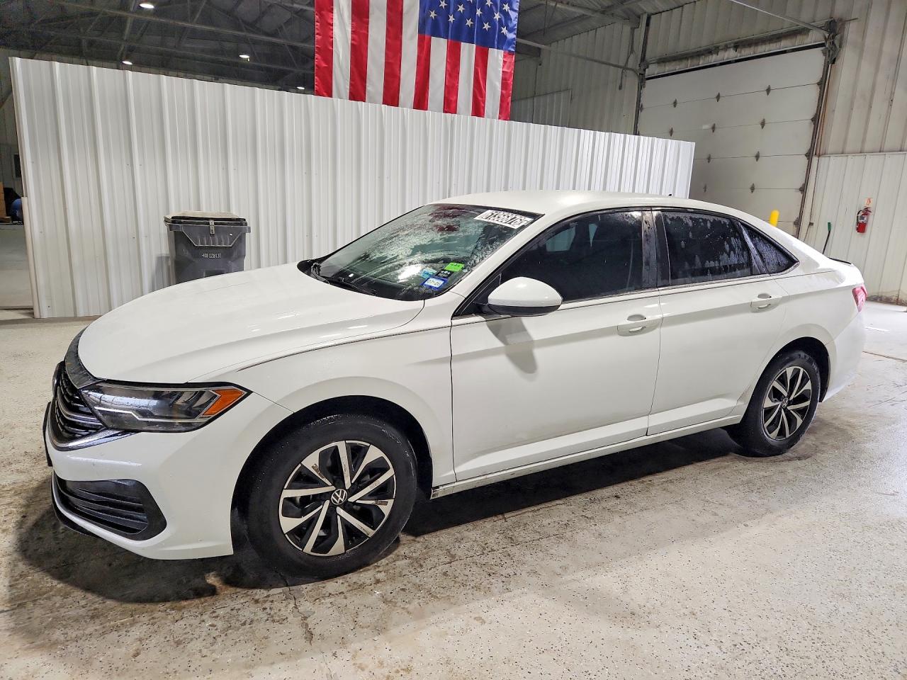 3VW5M7BU8RM095840 · 2024 VOLKSWAGEN JETTA