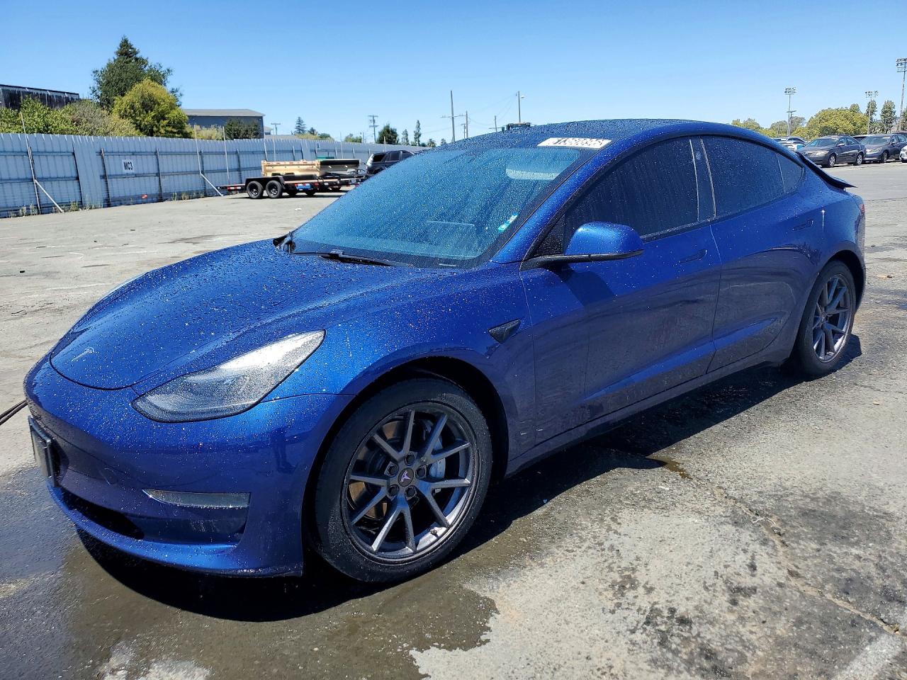 5YJ3E1EA1MF875178 · 2021 TESLA MODEL 3