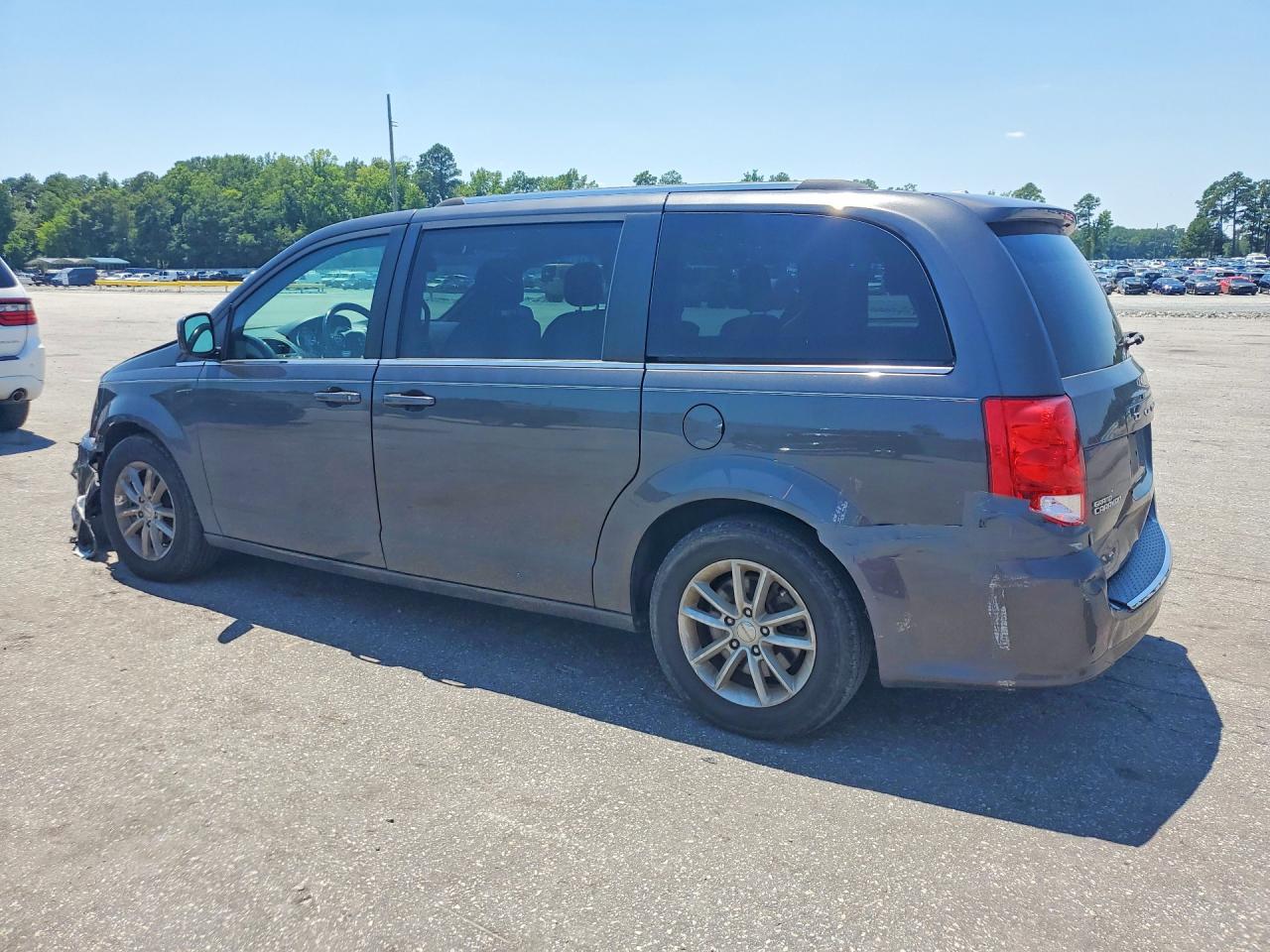 2C4RDGCG8LR253557 · 2020 DODGE GRAND CARAVAN · 2/13