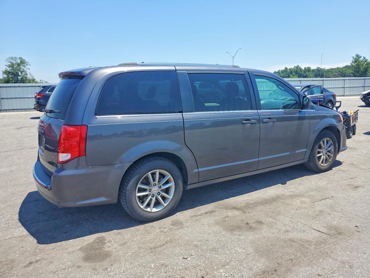 2C4RDGCG8LR253557 · 2020 DODGE GRAND CARAVAN · 3/13