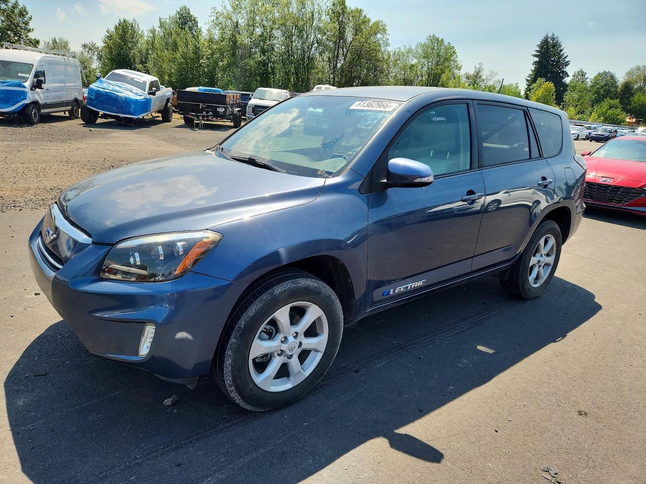 2T3YL4DV0EW002874 · 2014 TOYOTA RAV4 EV