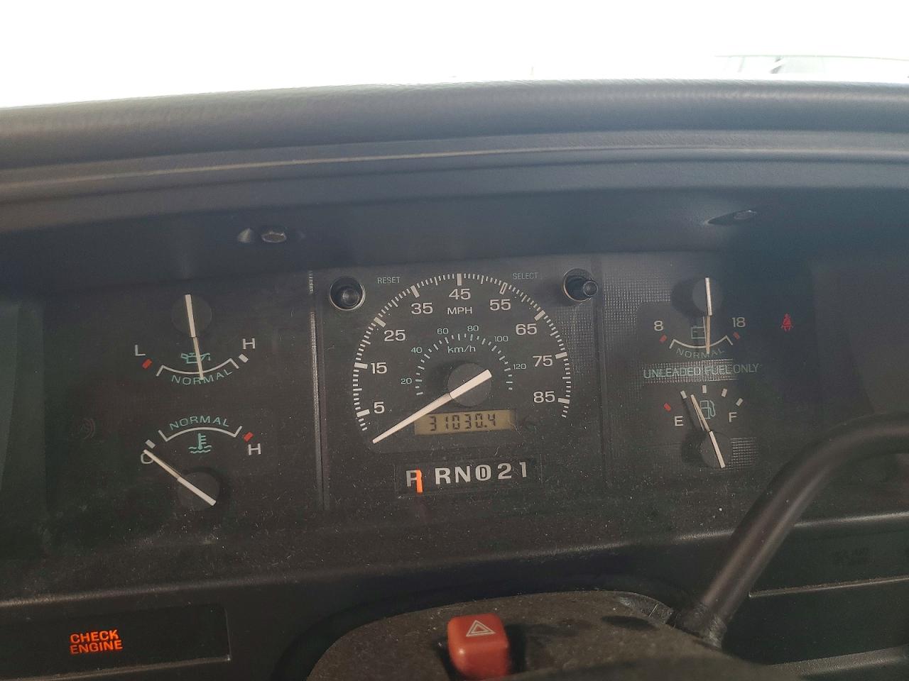 1FDKE30G1THA73842 · 1996 FORD ECONOLINE · 8/10