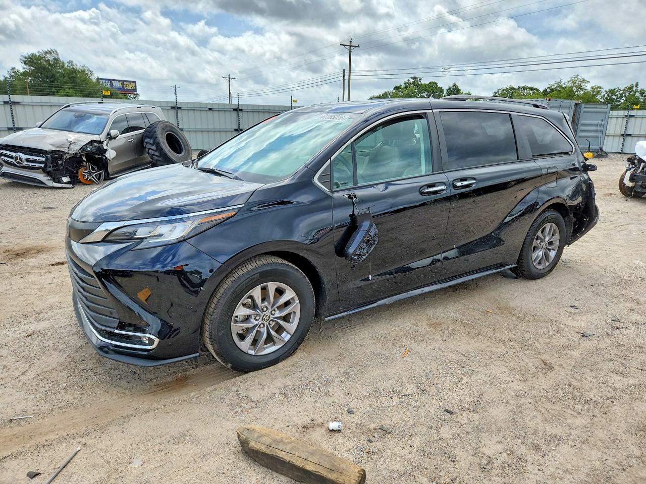 5TDJRKEC9NS100837 · 2022 TOYOTA SIENNA
