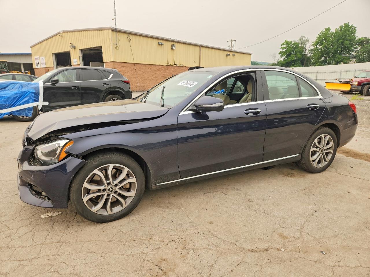 55SWF4KB5JU256991 · 2018 MERCEDES-BENZ C