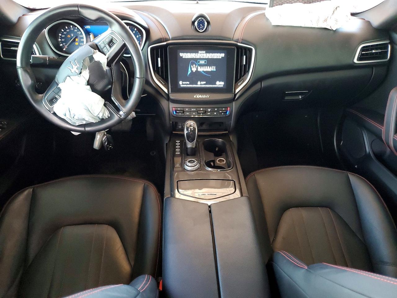 ZAM57YTA6J1296685 · 2018 MASERATI GHIBLI · 8/13