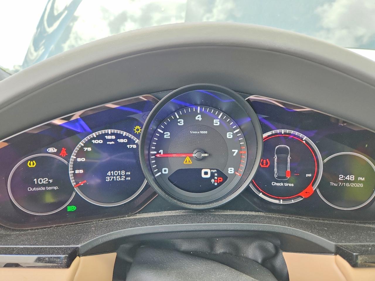 WP1AA2AY6KDA17204 · 2019 PORSCHE CAYENNE · 9/13