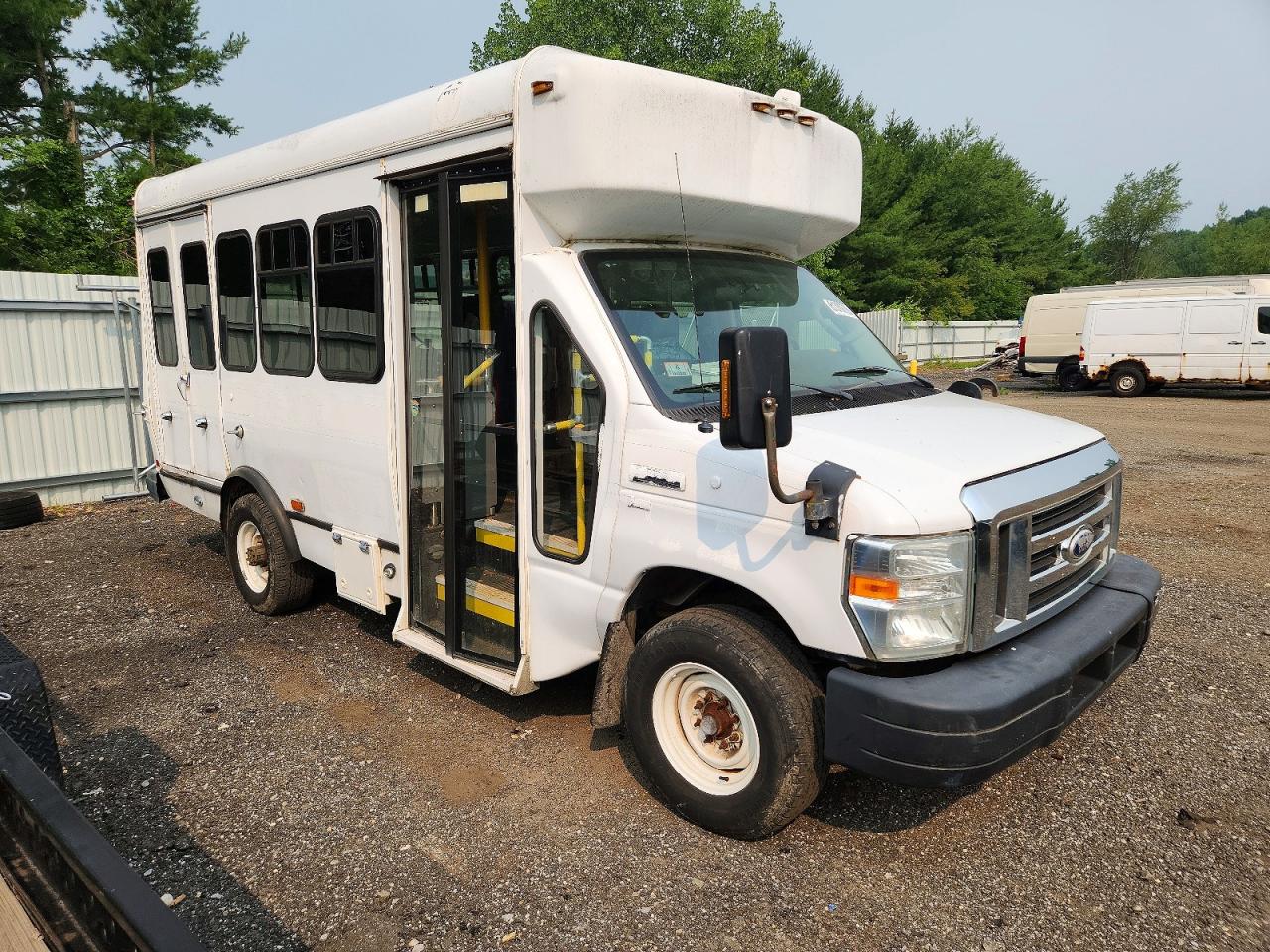 2014 FORD ECONOLINE