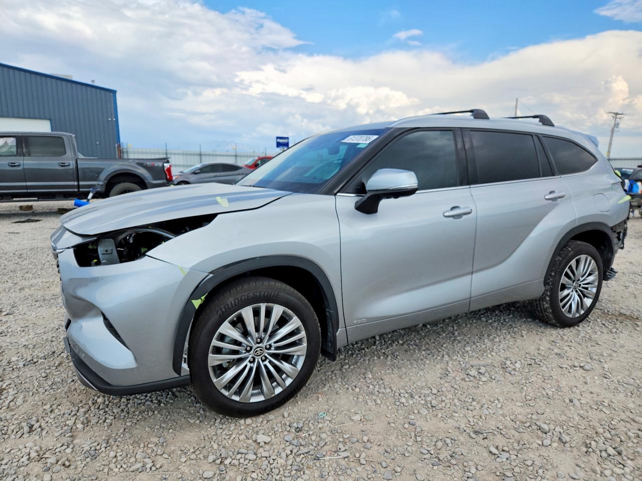 2024 TOYOTA HIGHLANDER HYBRID