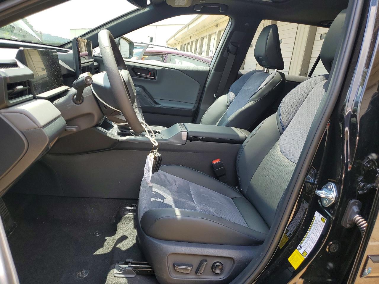 2T36CRAVXTW009059 · 2026 TOYOTA RAV4 · 7/13