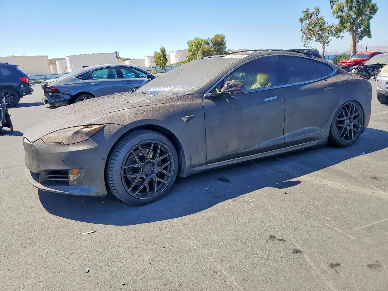 5YJSA1E41JF243066 · 2018 TESLA MODEL S