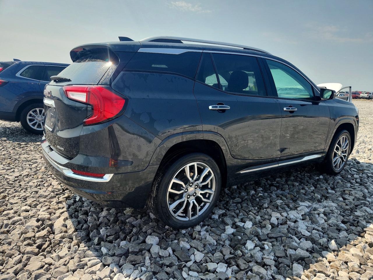 3GKALXEV8NL159548 · 2022 GMC TERRAIN · 3/13