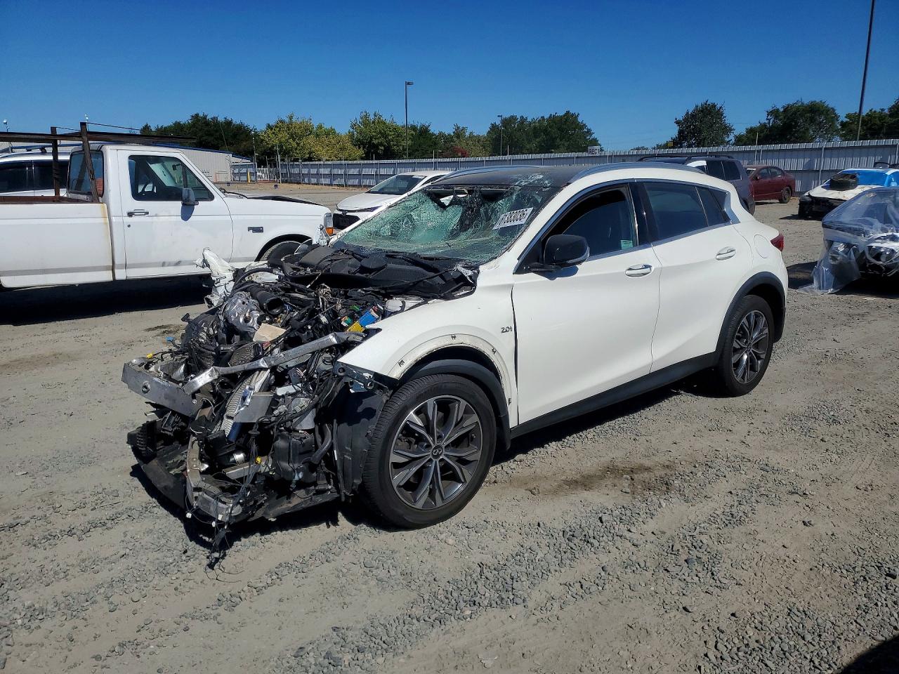 SJKCH5CR3JA002993 · 2018 INFINITI QX30