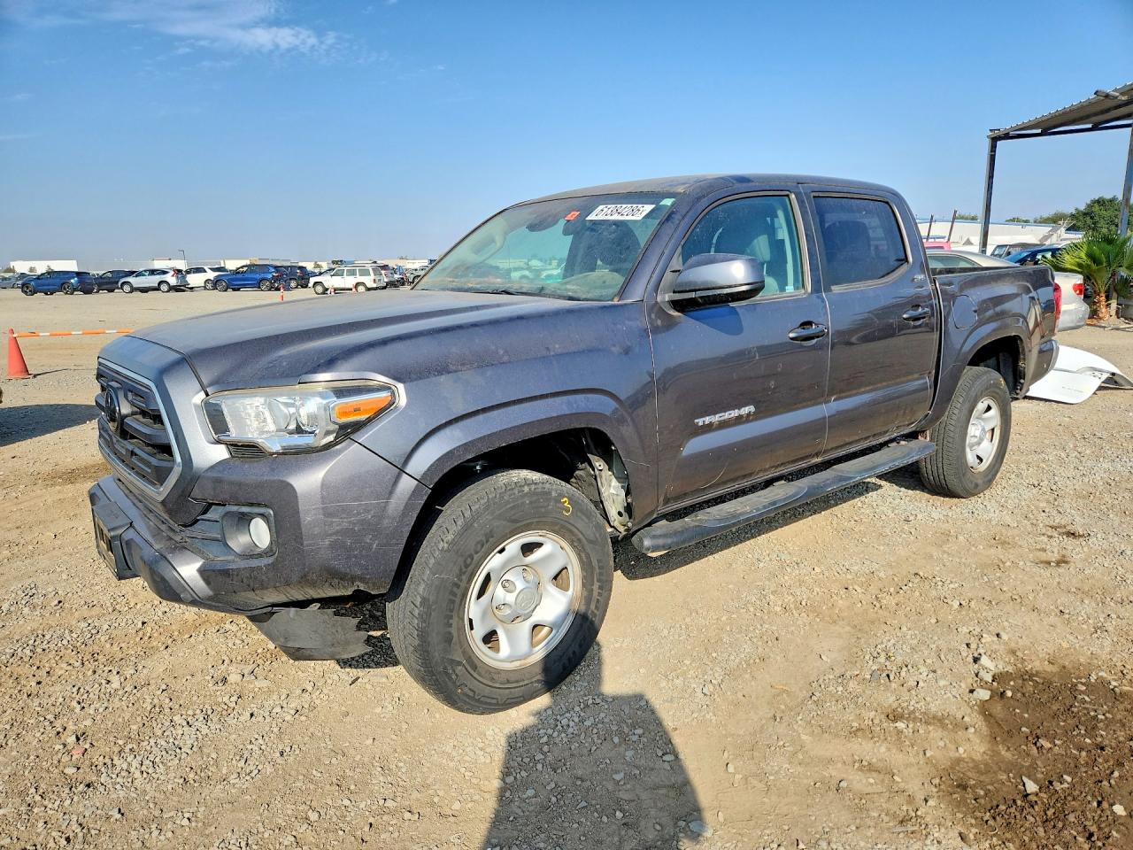 5TFAX5GN2JX112404 · 2018 TOYOTA TACOMA