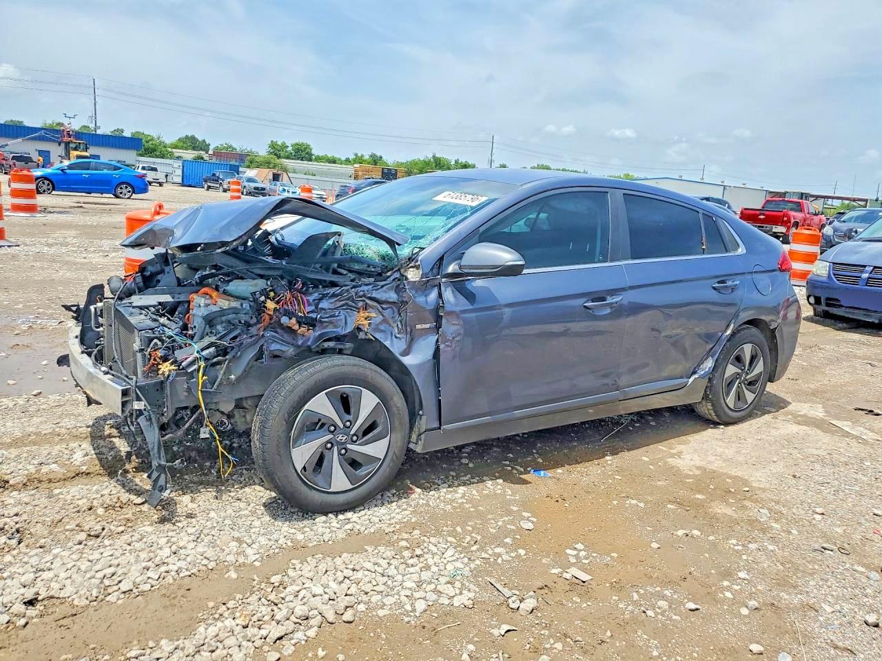 KMHC75LC6JU065162 · 2018 HYUNDAI IONIQ